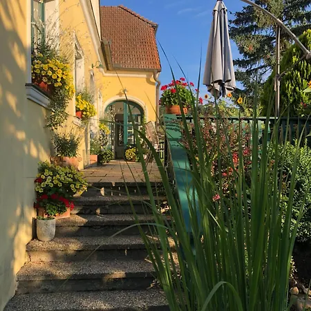 Gaestehaus Annemaria *