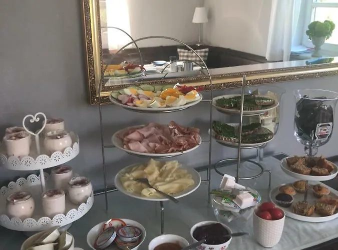 Gaestehaus Annemaria * レッツ